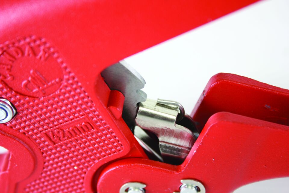 OTC-42 Otomatik Plastik Boru Makası 16-40 mm